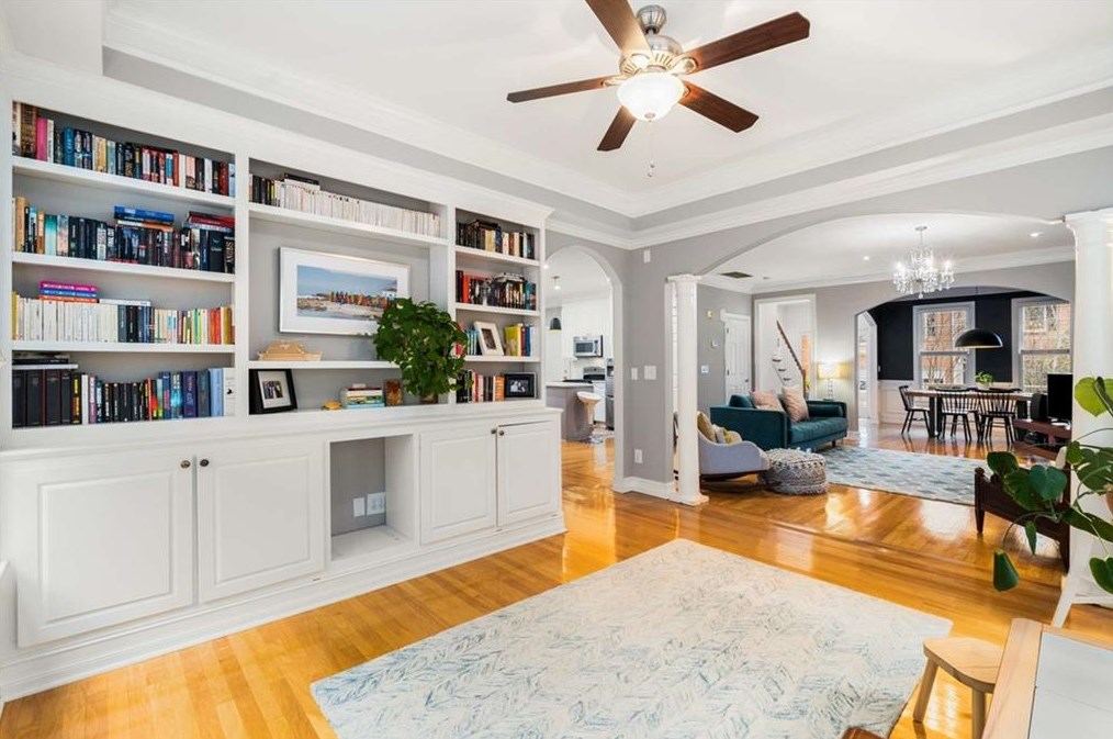 6 Woodland Ct, Decatur GA  30030-2776 exterior