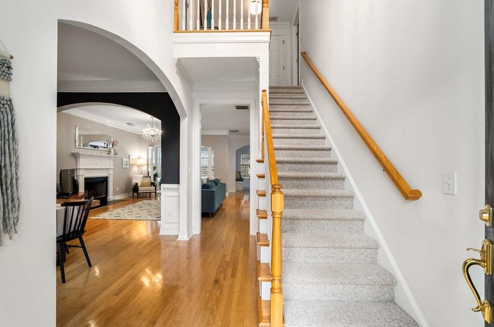 6 Woodland Ct, Decatur GA  30030-2776 exterior