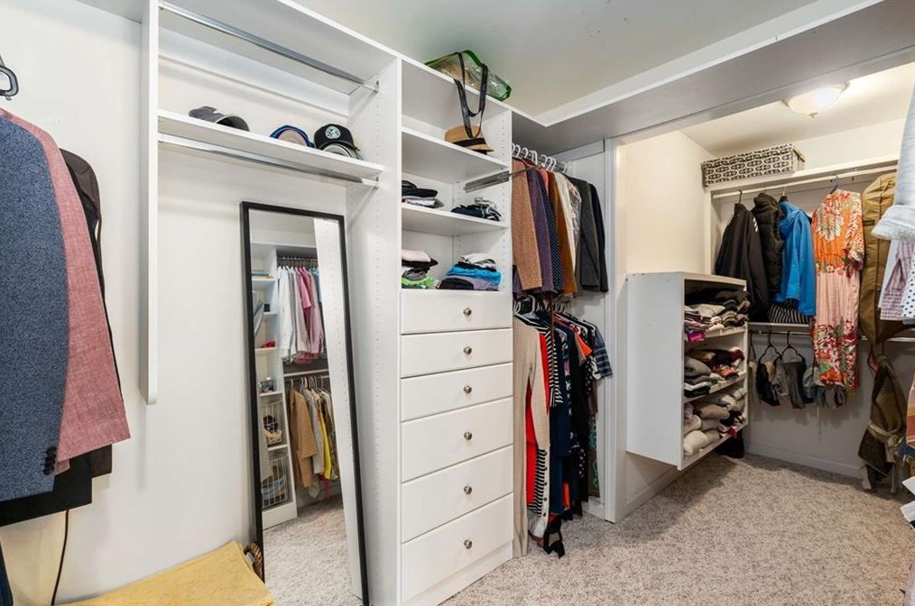 6 Woodland Ct, Decatur GA  30030-2776 exterior