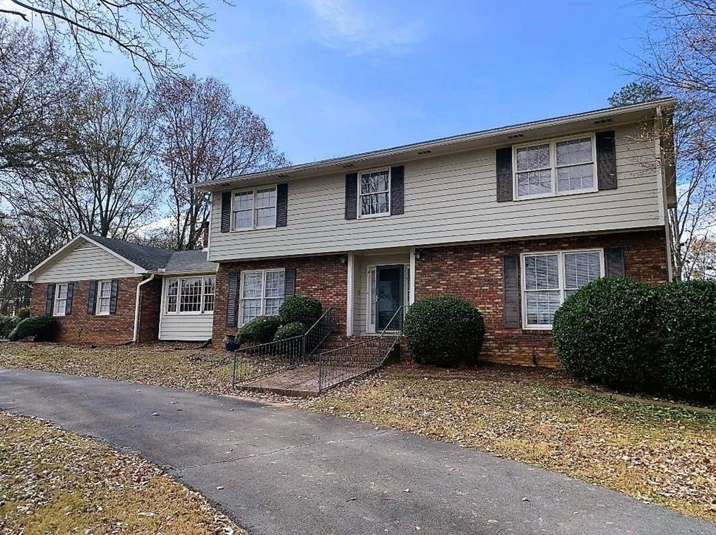 110 Devonwood Dr, Calhoun, GA 30701