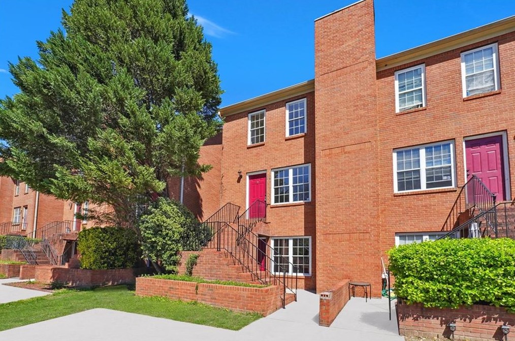 113 Davis Mill Ct, Lawrenceville, GA 30044-4636