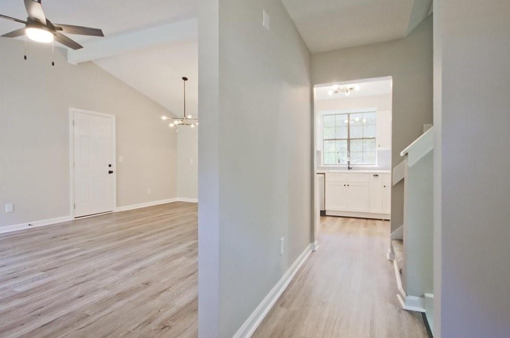 551 Utoy Cir, Atlanta GA  30331-4335 exterior