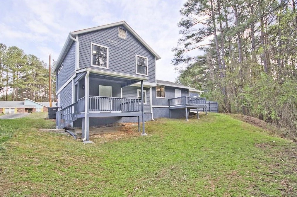 551 Utoy Cir, Atlanta GA  30331-4335 exterior