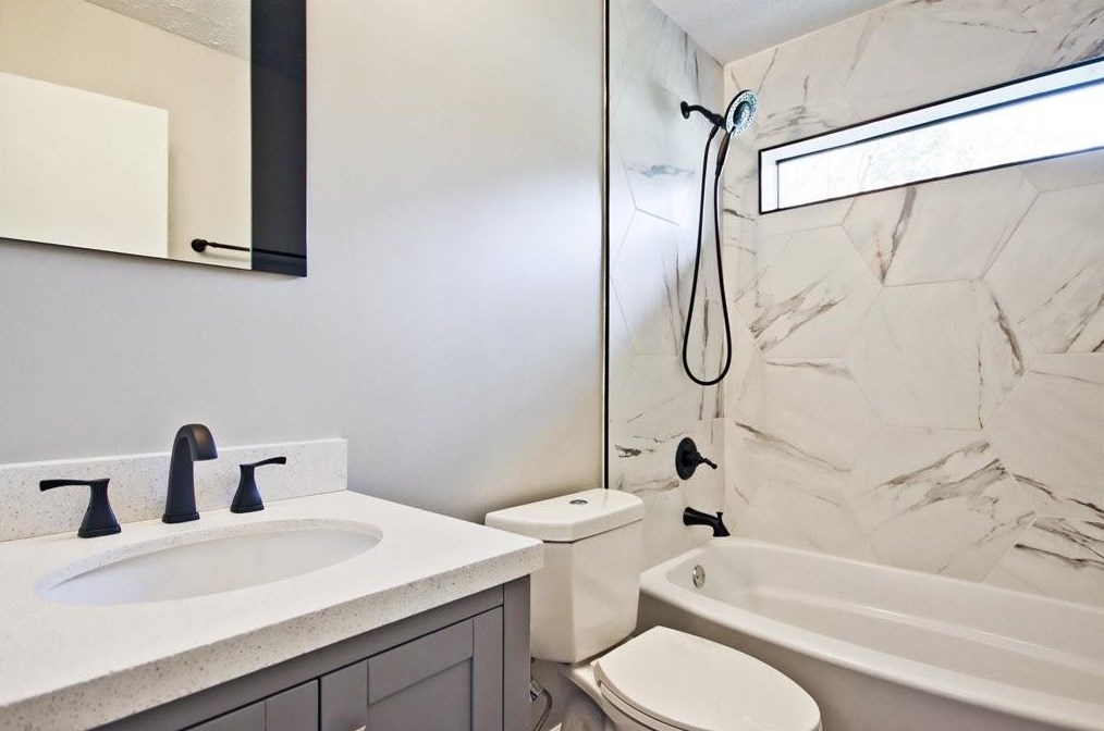 551 Utoy Cir, Atlanta GA  30331-4335 exterior