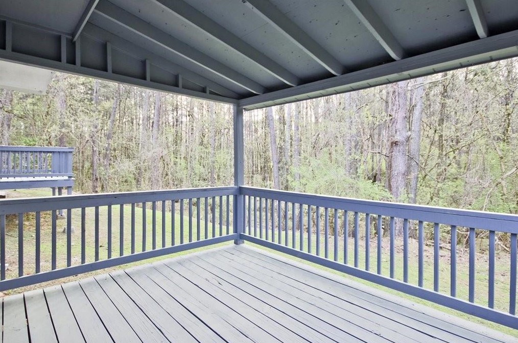 551 Utoy Cir, Atlanta GA  30331-4335 exterior