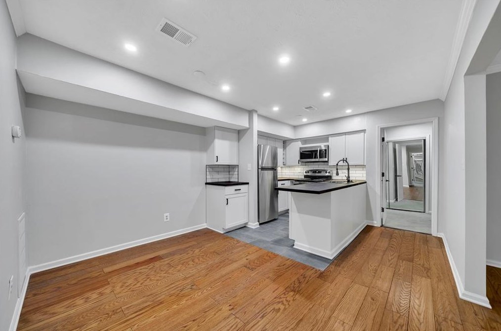 2041 Brian Way, Decatur GA  30033-3824 exterior