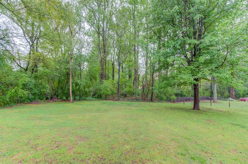 247 Helen Dr, Monroe, GA 30656-4734