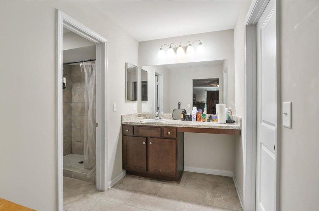 2950 Parc Lorraine, Lithonia GA 30038-1911 exterior