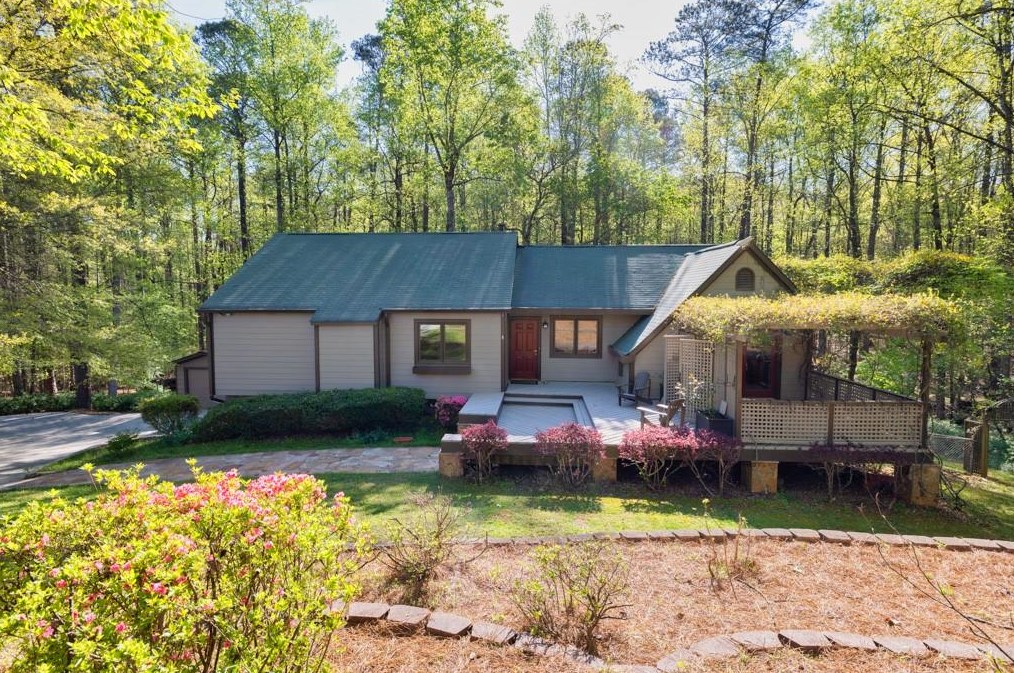 5038 Old Ivy Rd, Duluth, GA 30096