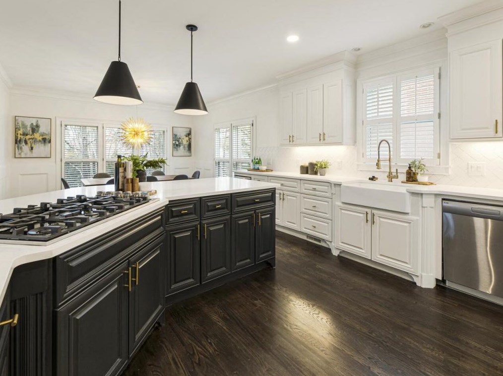 1000 Madeline Ln, Atlanta, GA 30350-4023