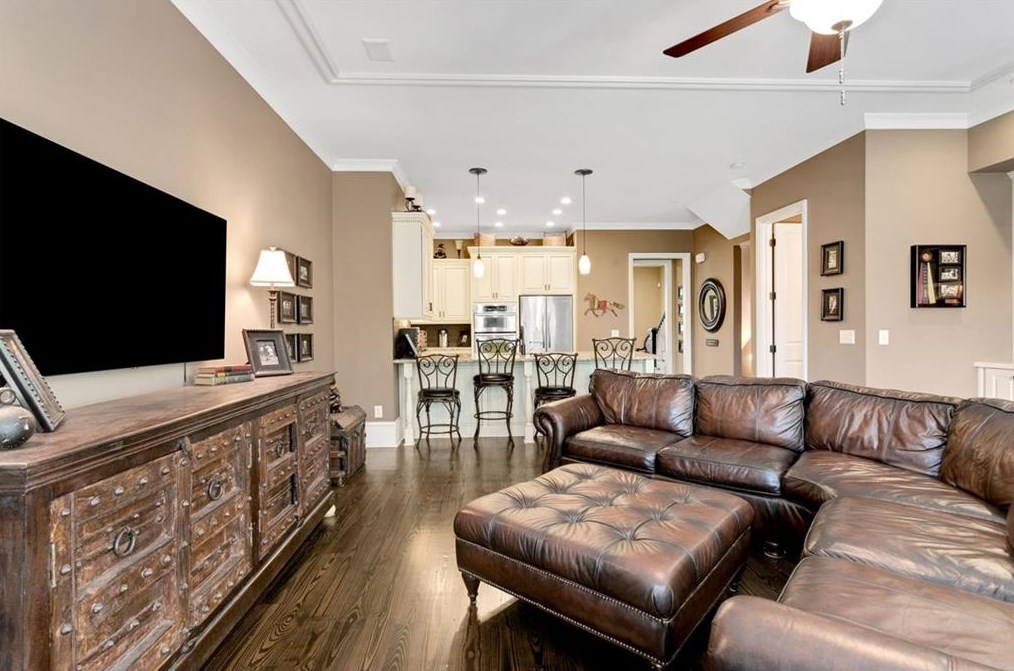 707 Hammond Dr, Holly Springs, GA 30188-5079
