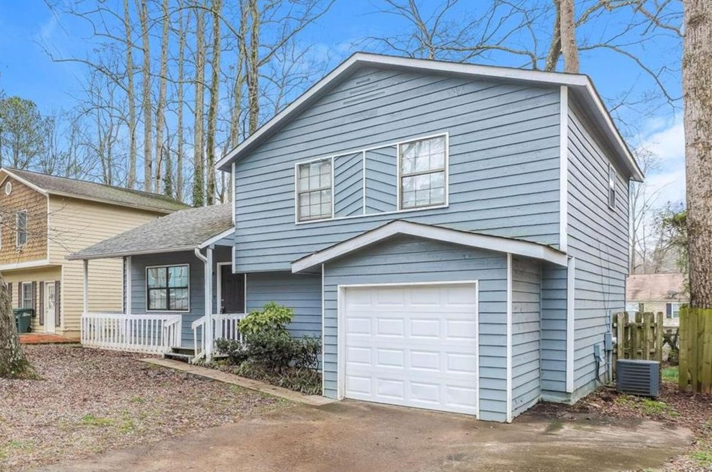 693 Springhollow Dr Sw, Marietta, GA 30008