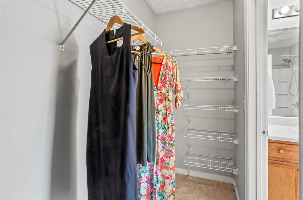 4030 Riverside Pkwy, Decatur GA  30034-6799 exterior