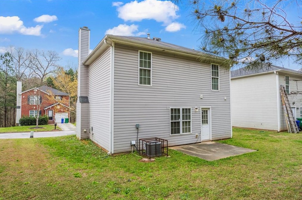 4030 Riverside Pkwy, Decatur GA  30034-6799 exterior