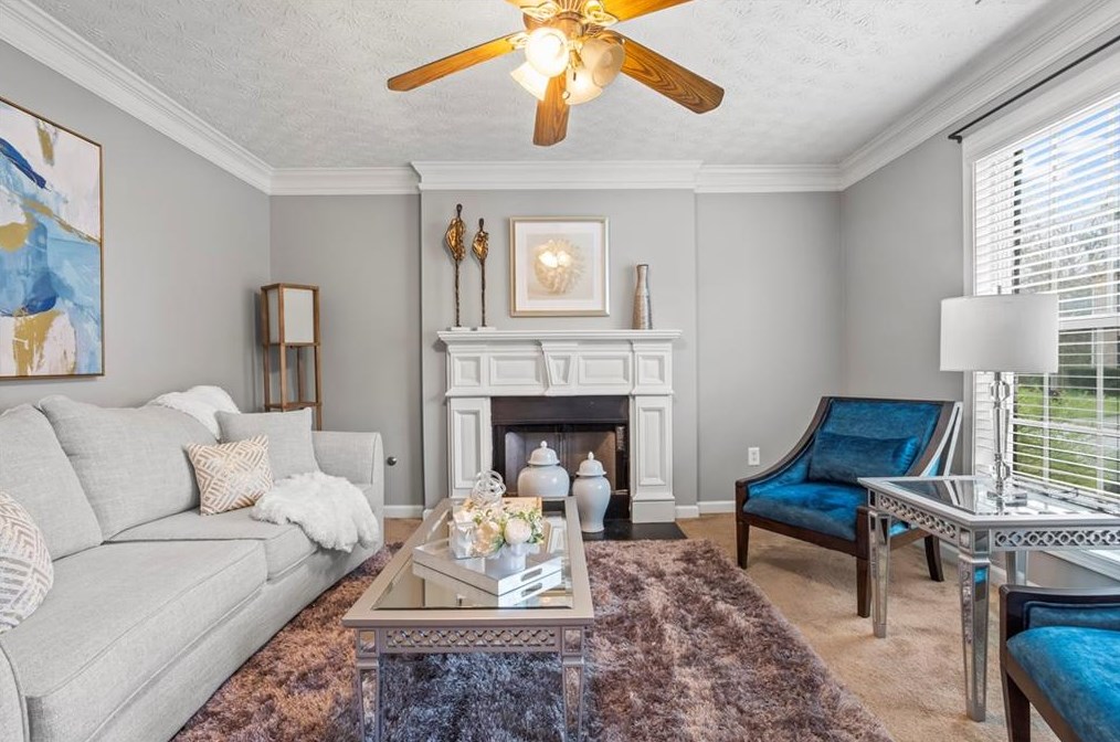 4030 Riverside Pkwy, Decatur GA  30034-6799 exterior