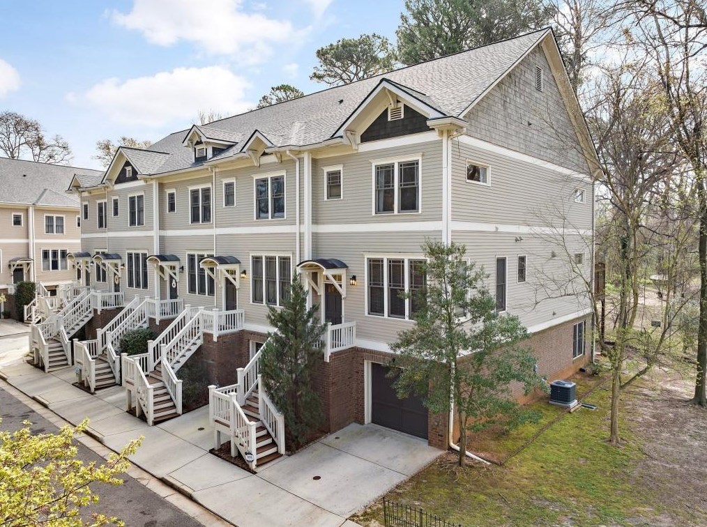 3 Fairpark Ln, Decatur, GA 30030-3500
