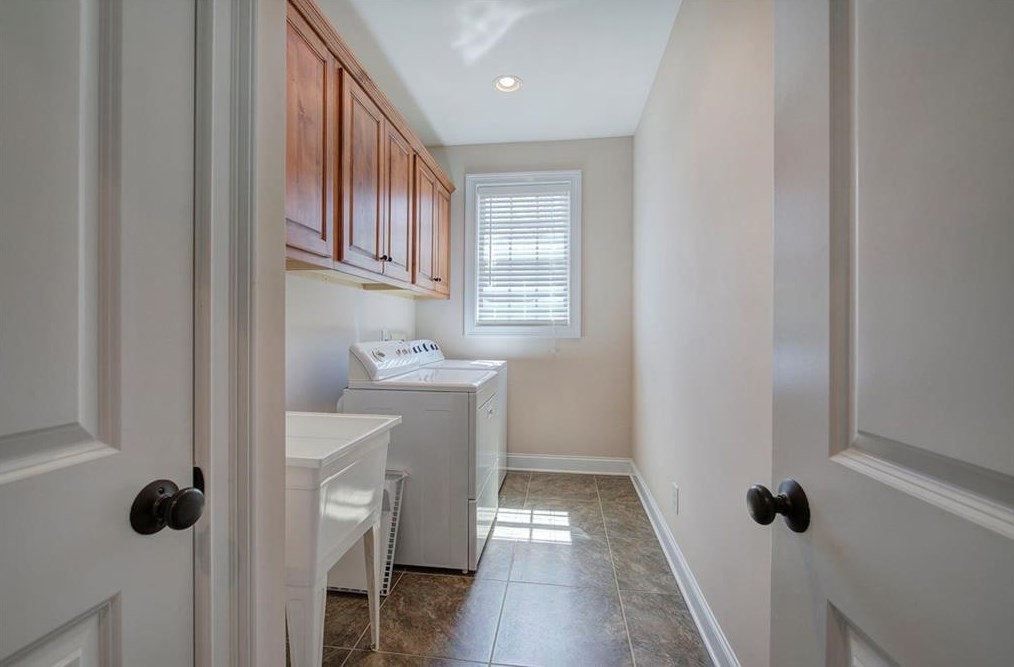 266 Fox Den Dr, Calhoun GA 30701-9568 exterior