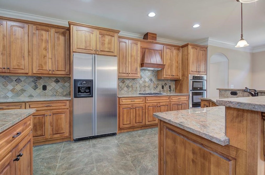 266 Fox Den Dr, Calhoun GA 30701-9568 exterior