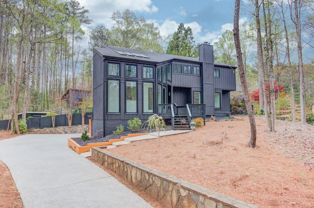 1341 Timberland Dr, Marietta, GA 30067-5124