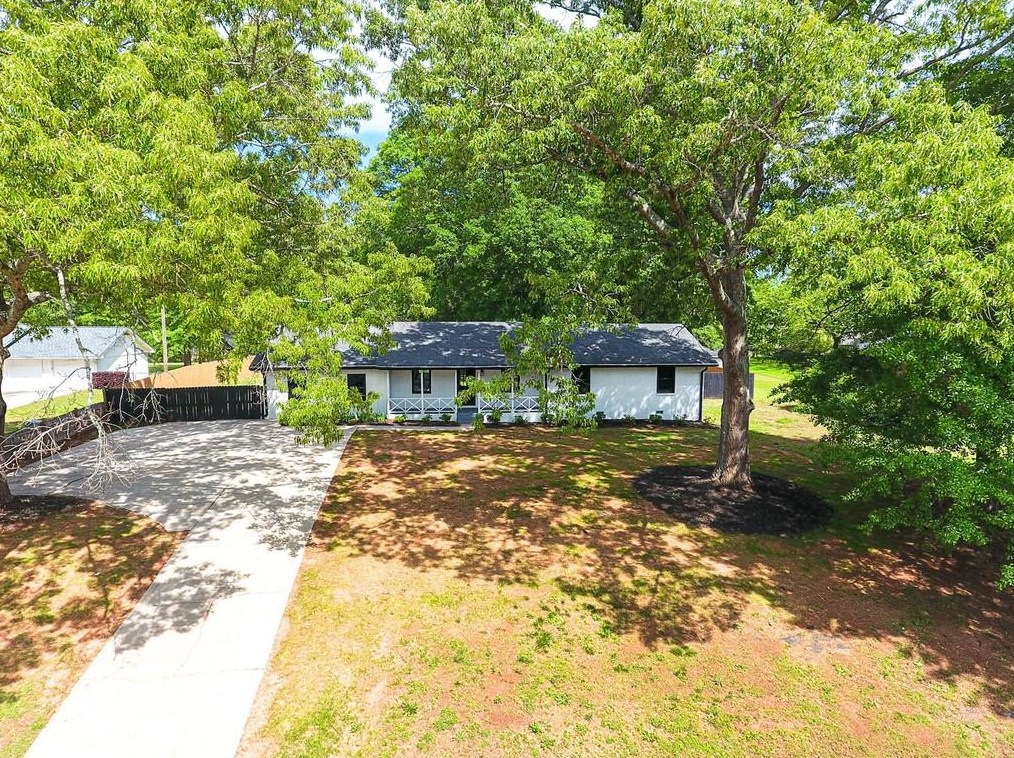 1670 Christian Cir, Conyers GA 30013-5203 exterior