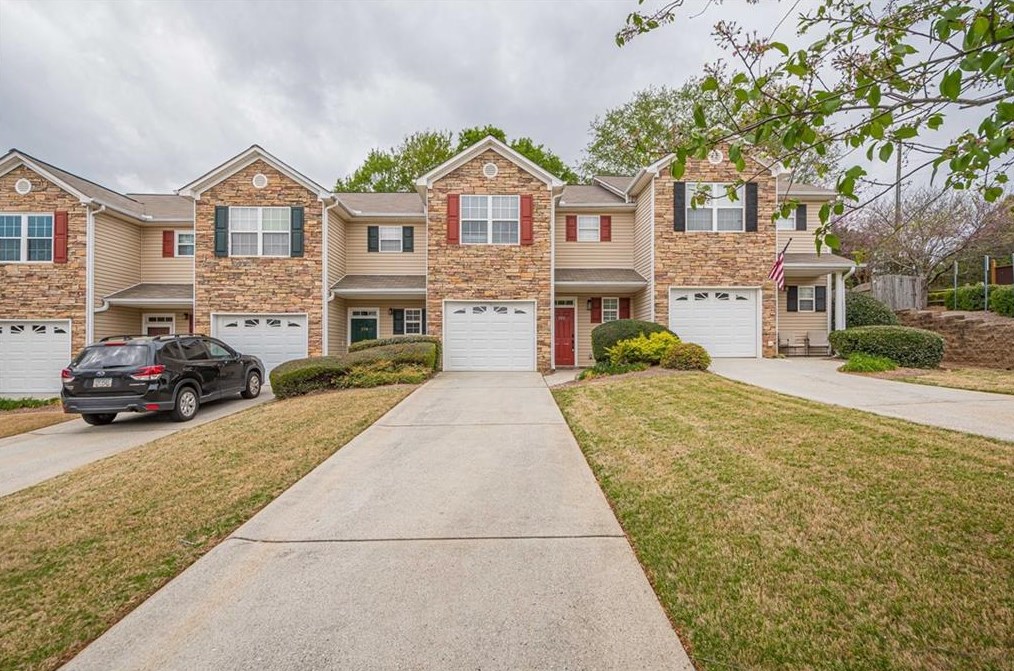 202 Derby Ct, Acworth, GA 30102