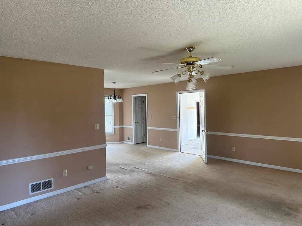 1456 Oak Rd, Lithonia, GA 30078-2228