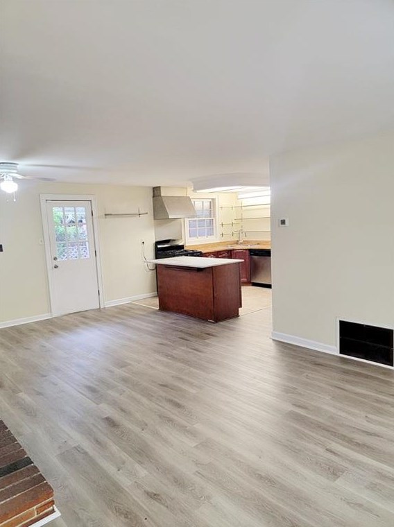 2451 Warwick Cir, Atlanta GA  30345-1629 exterior