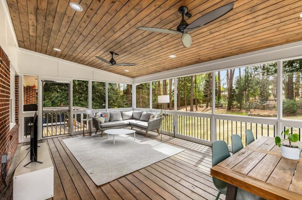 1547 Tamarack Trl, Decatur GA  30033-1711 exterior