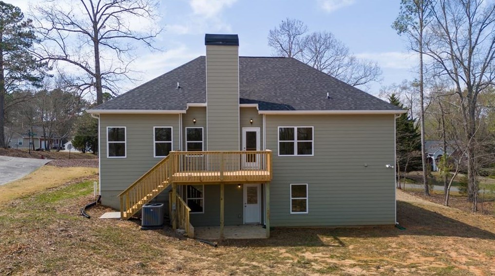 142 Hunter Dr Ne, Calhoun, GA 30701