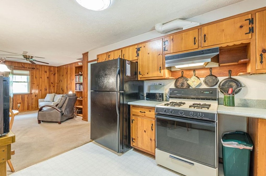 2803 Mount Olive Dr, Decatur GA  30033-3024 exterior