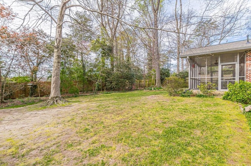 2803 Mount Olive Dr, Decatur GA  30033-3024 exterior