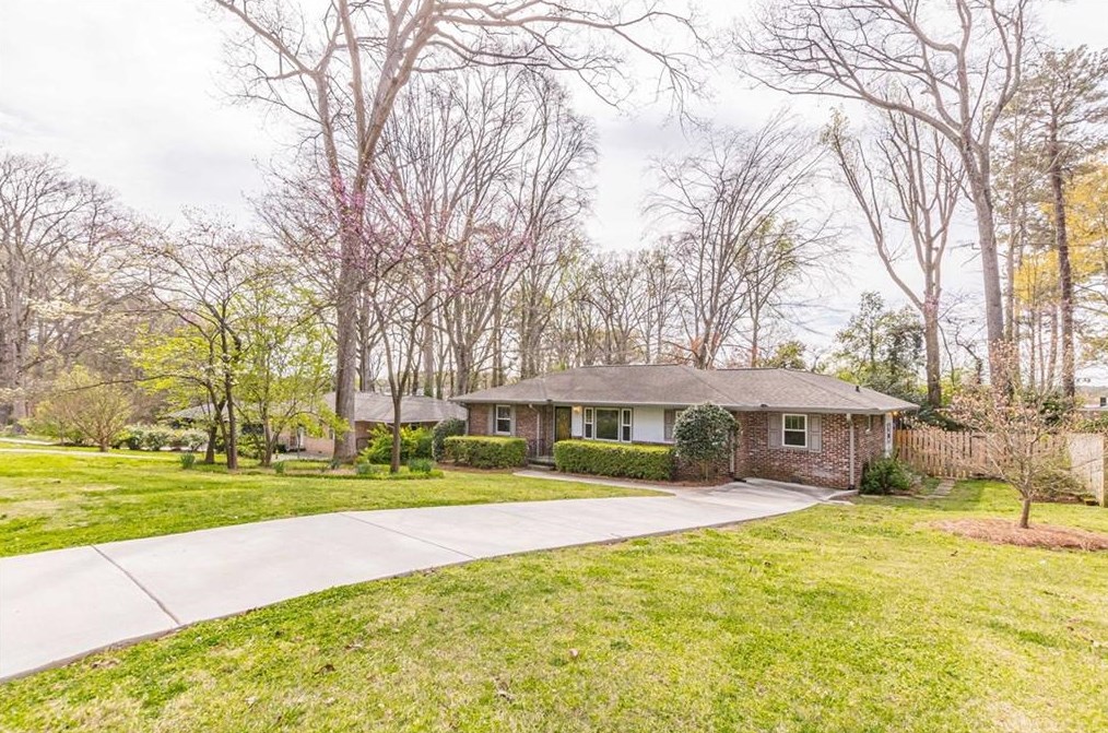 2803 Mount Olive Dr, Decatur, GA 30033-3024
