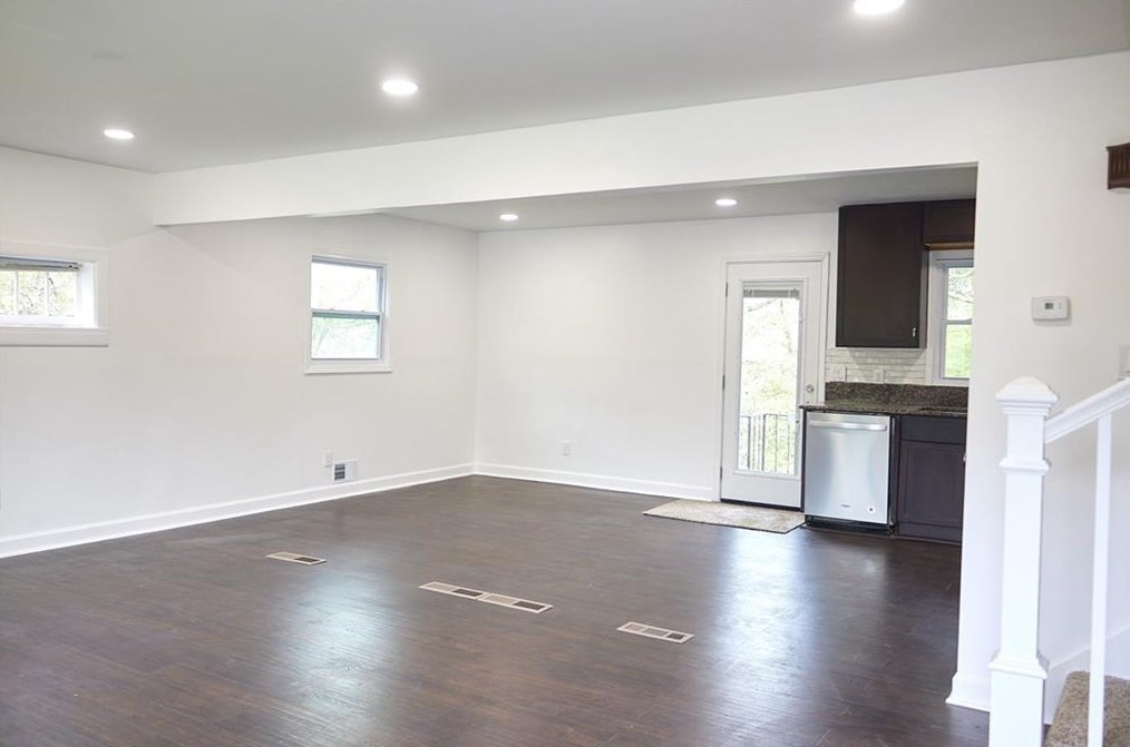 4082 Vale Ct, Decatur GA  30035-1939 exterior