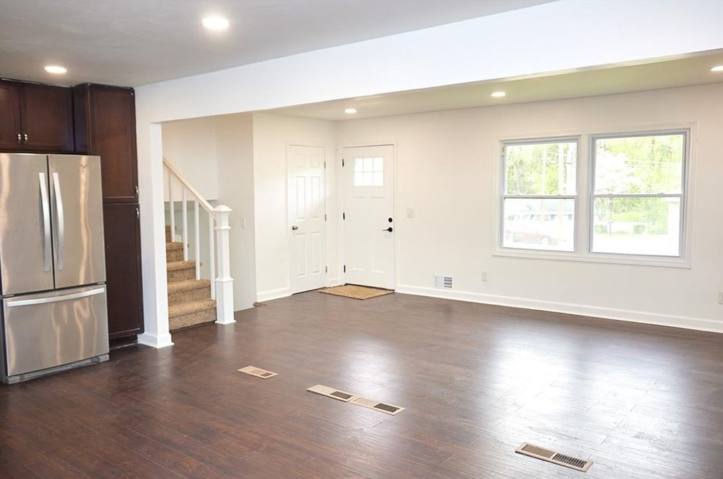 4082 Vale Ct, Decatur, GA 30035-1939