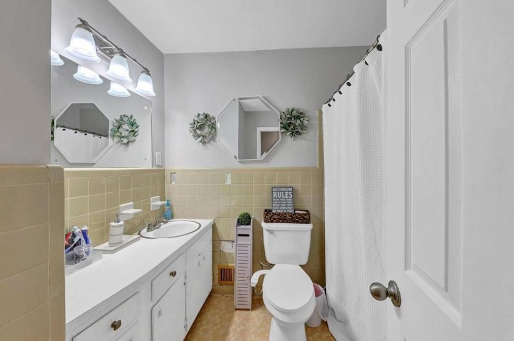 2047 Silver Creek Dr, Austell GA  30168-5058 exterior