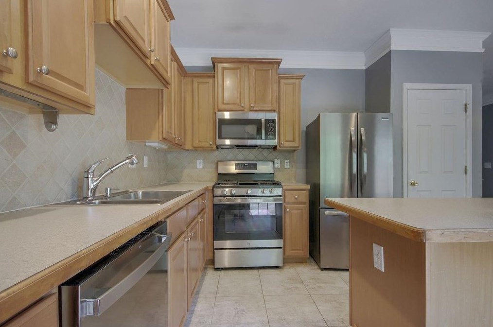 5141 Wellsley Bnd, Alpharetta GA  30005-5067 exterior