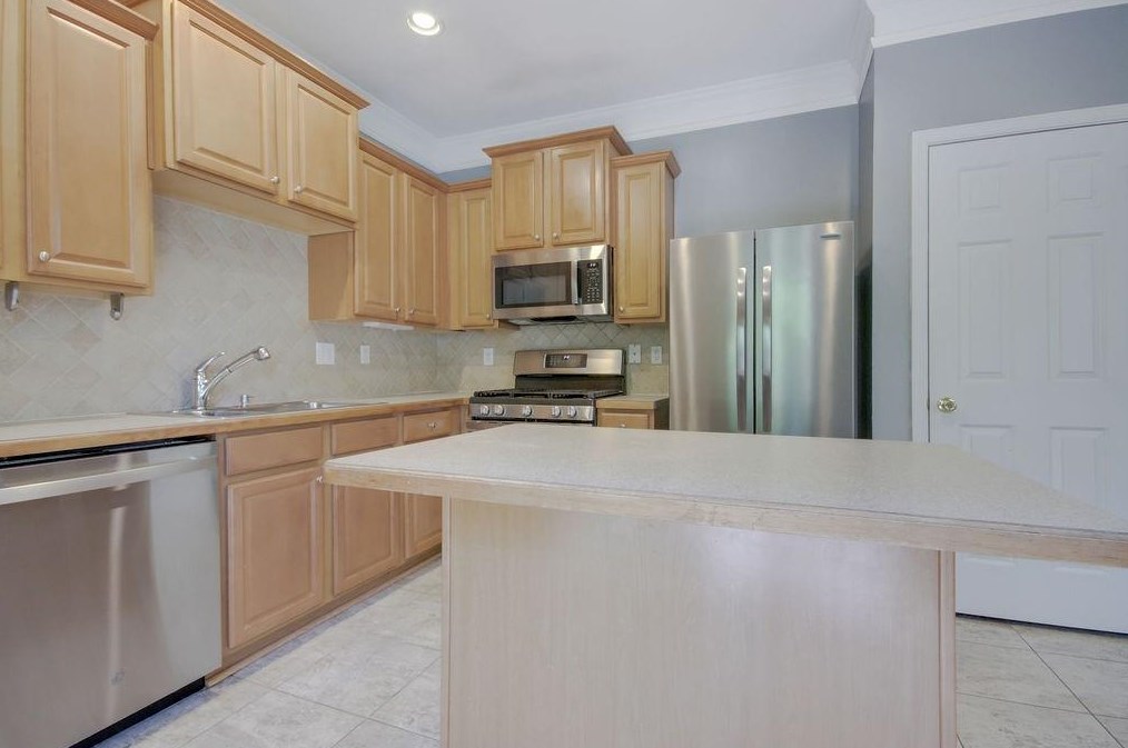 5141 Wellsley Bnd, Alpharetta GA  30005-5067 exterior