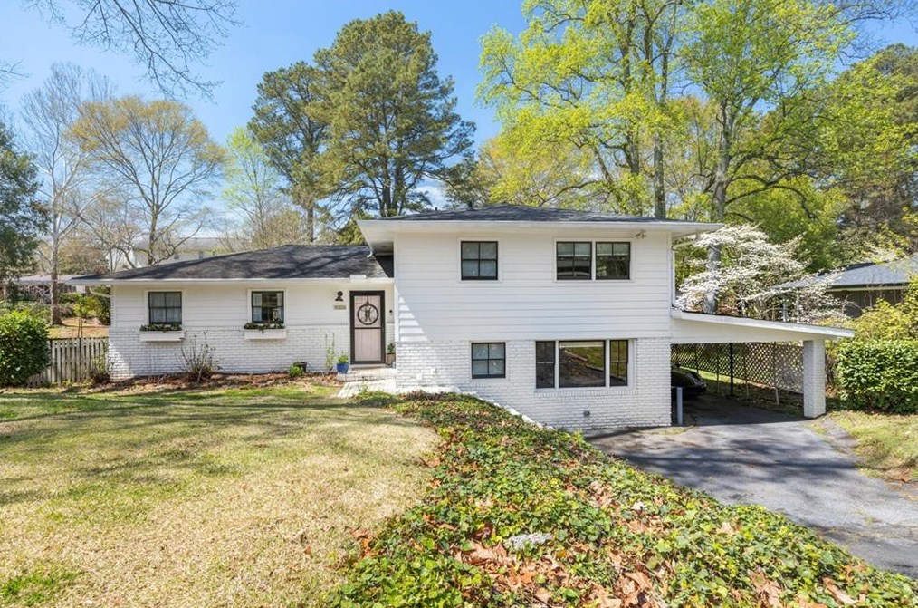 205 Pamela St, Marietta GA  30064-2161 exterior
