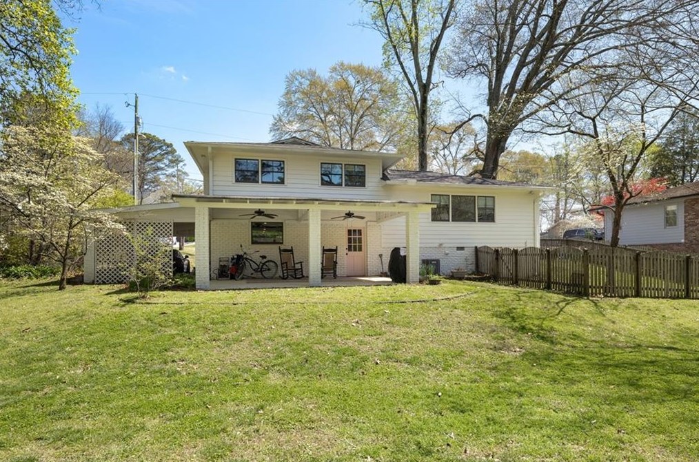 205 Pamela St, Marietta GA  30064-2161 exterior