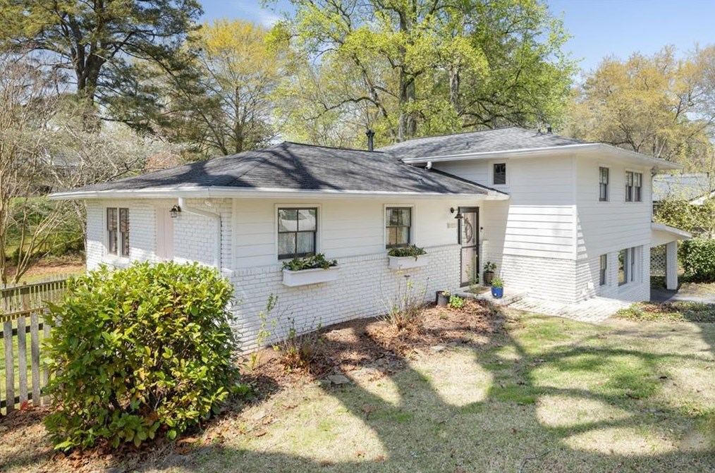205 Pamela St, Marietta GA  30064-2161 exterior