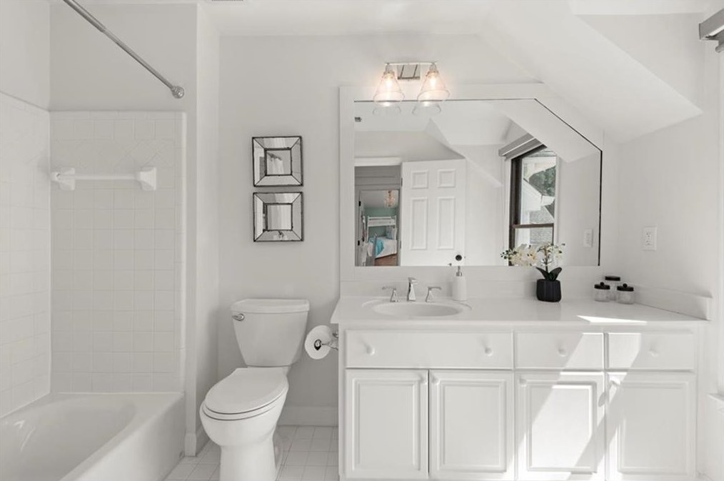 3013 Ranch Rd, Atlanta GA  30339-3728 exterior