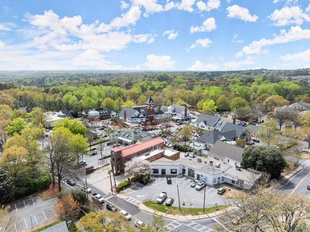 3013 Ranch Rd, Atlanta GA  30339-3728 exterior