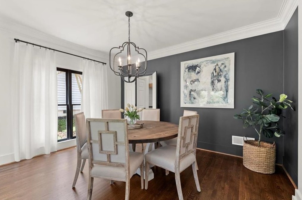 3013 Ranch Rd, Atlanta GA  30339-3728 exterior