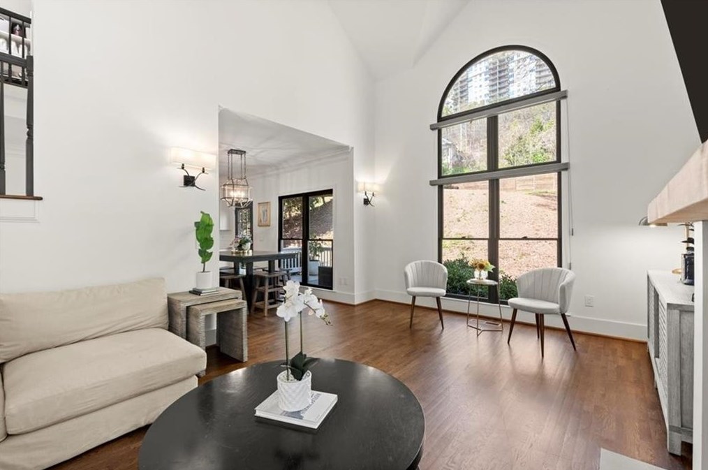 3013 Ranch Rd, Atlanta GA  30339-3728 exterior