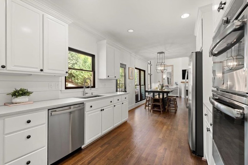 3013 Ranch Rd, Atlanta GA  30339-3728 exterior