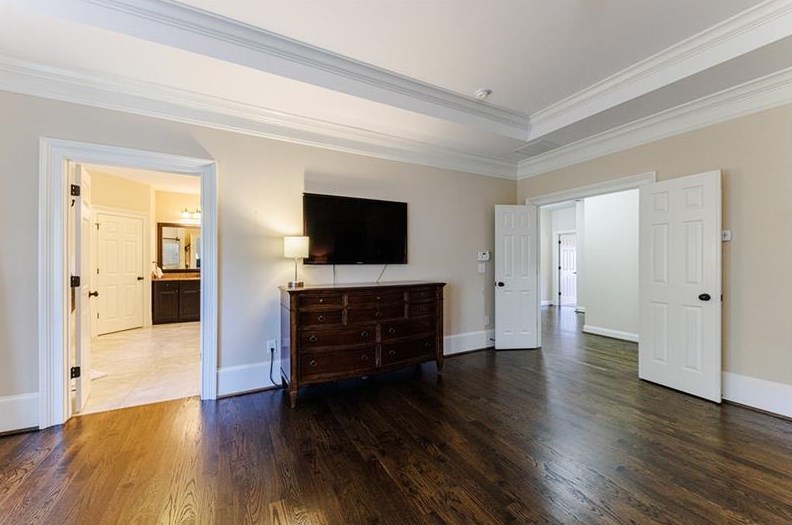 316 Vly Brk Way, Atlanta GA 30319-5241 exterior