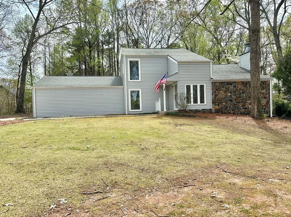 5419 Lake Dr, Douglasville, GA 30135-2538
