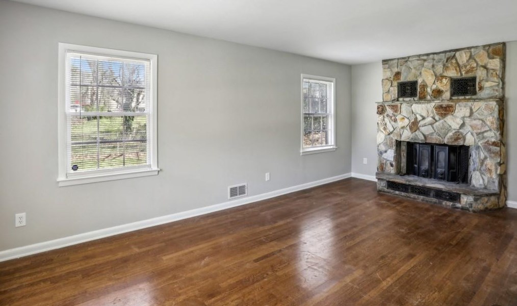 1659 Spruce Valley Dr, Decatur, GA 30033-2503