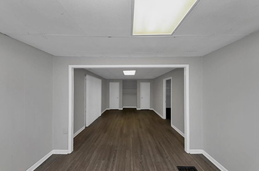 2592 Baker Rd, Atlanta GA 30318-6170 exterior