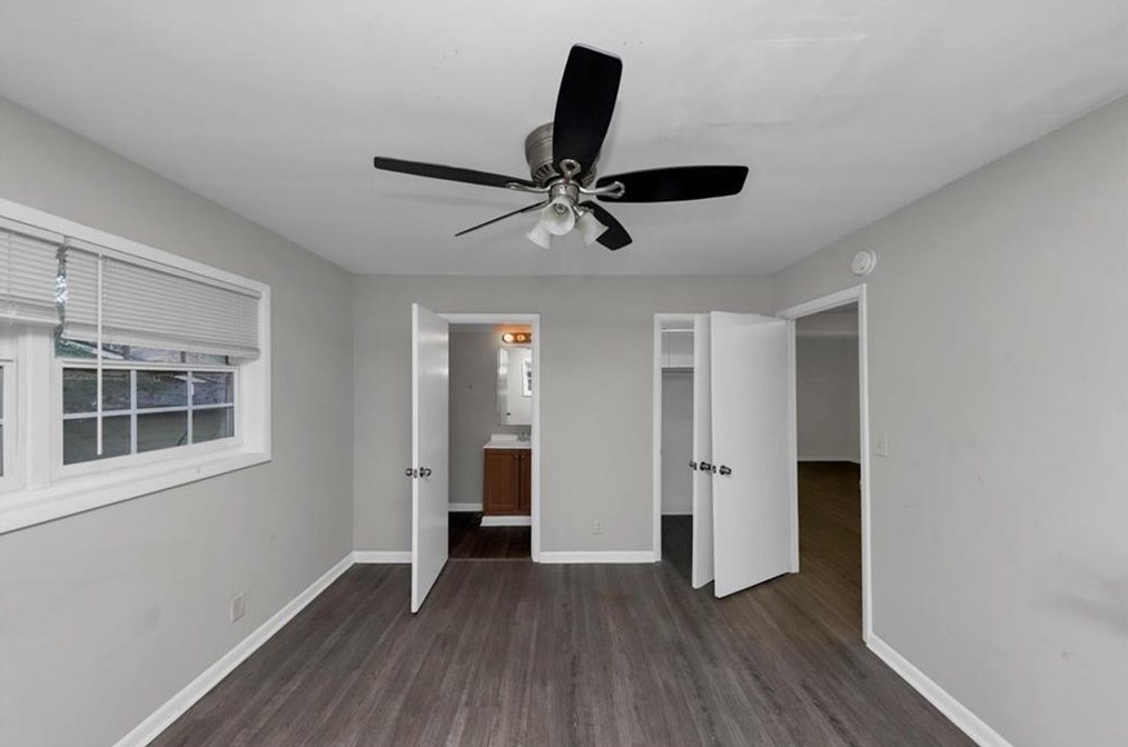 2592 Baker Rd, Atlanta GA 30318-6170 exterior